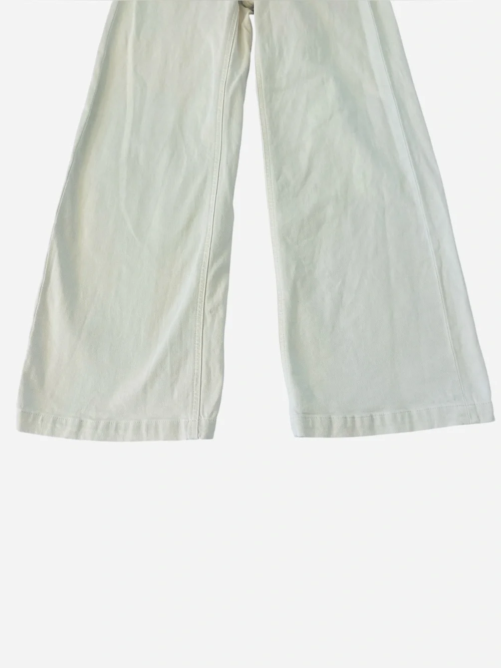 GAP Wide-Leg Jeans in Light Cream